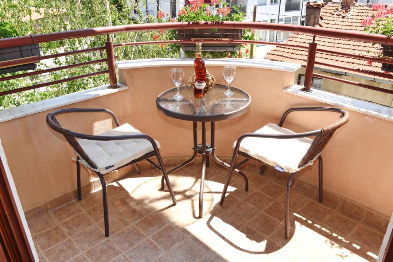 Si Apartments Ohrid With Free Parking Exterior photo