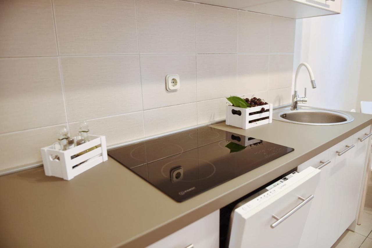 Si Apartments Ohrid With Free Parking Exterior photo